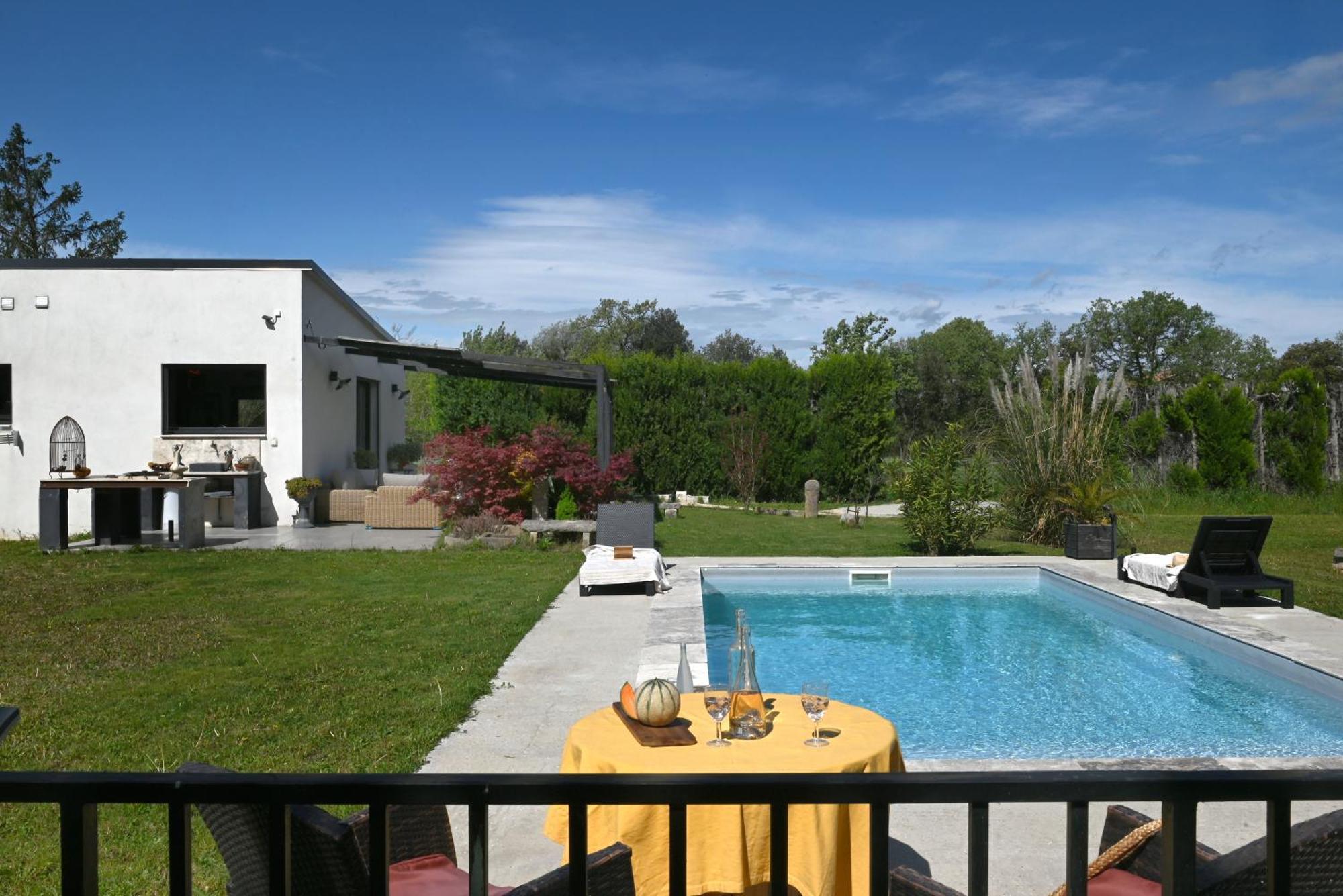 Le Galinie Chic'Art. Un Bel Atelier Avec Piscine Villa Carpentras Exteriör bild